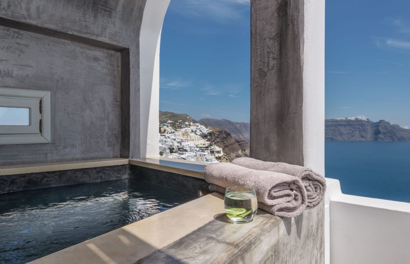 Andronis Luxury Suites - Santorini